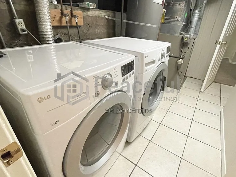 1637 S 800 E — Photo 10