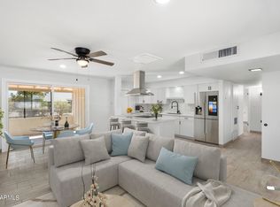 11808 N Hacienda Dr, Sun City, AZ 85351