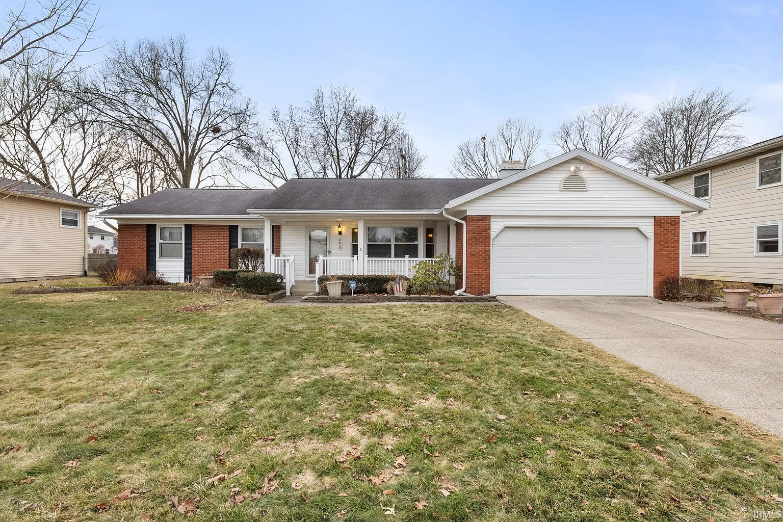 1460 Cambridge Dr photo 1