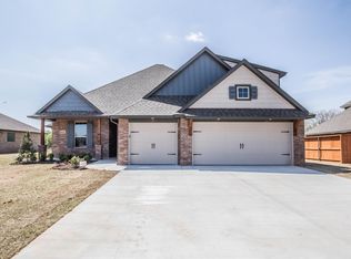 2117 Hidden Prairie Ct, Edmond, OK 73013
