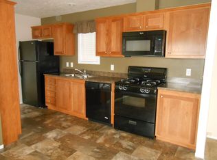 76 Woodlake Run, Yoder, IN 46798