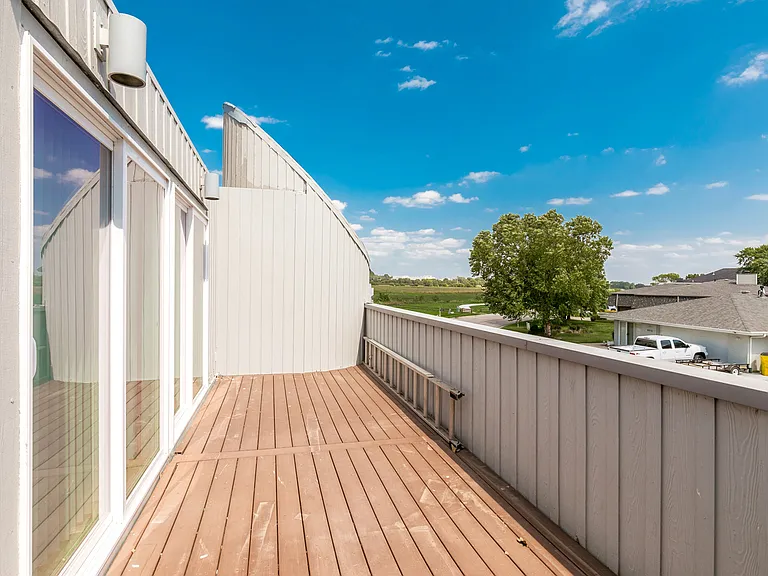 643 W Lakeshore Dr — Photo 27