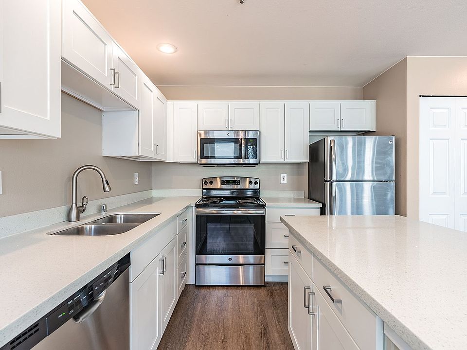 1st image of 3023 1st Ave #1-505