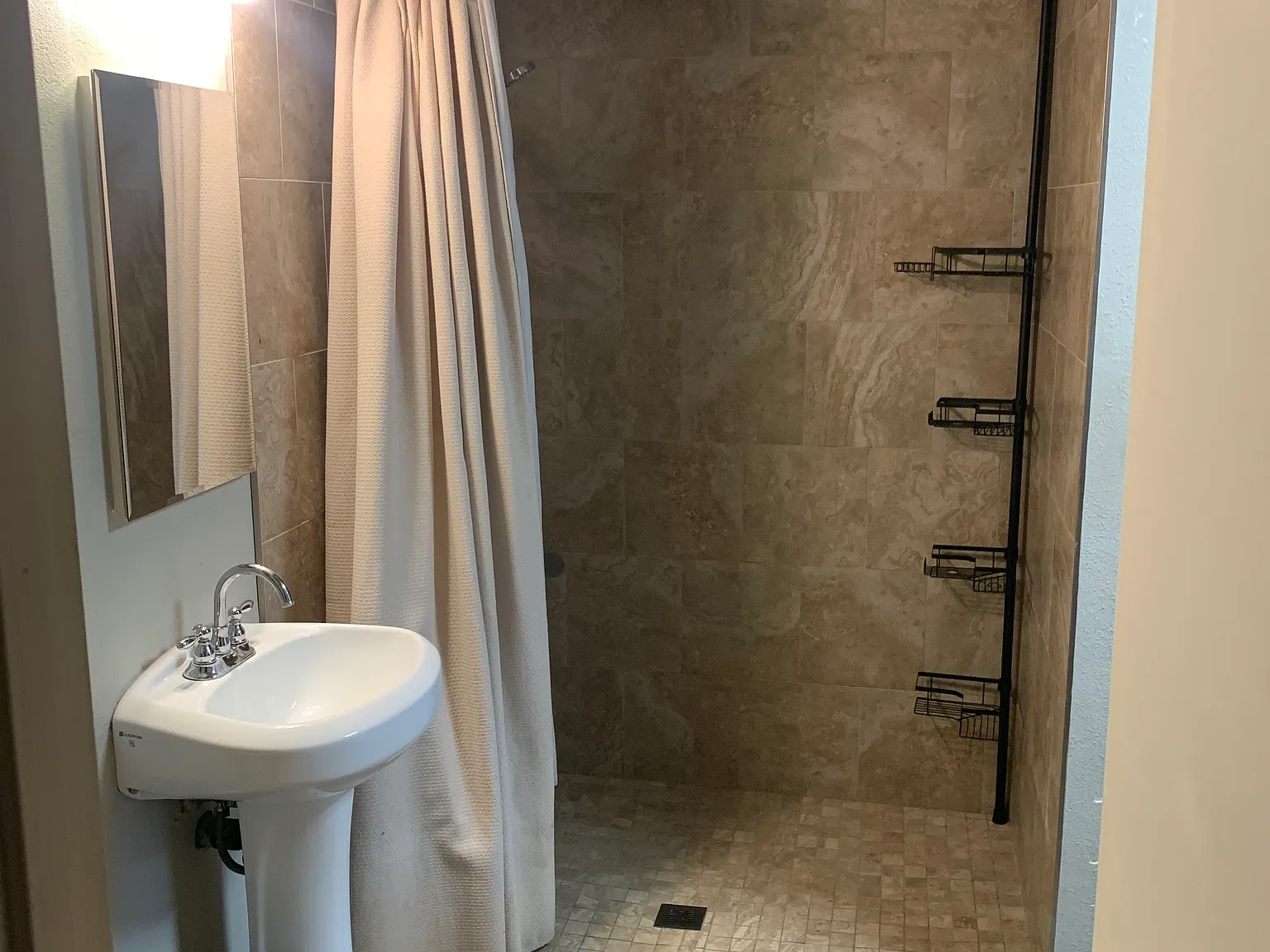 Virtue Vista Dr, Riverside — Photo 3