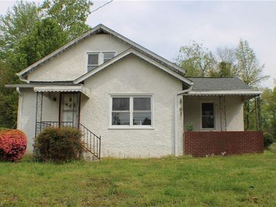 212 W Oakdale St, Mount Airy, NC, 27030