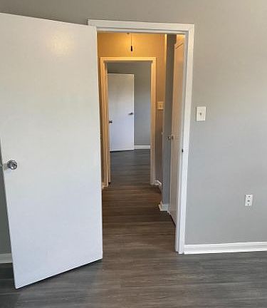 4th image of 8660 Walutes Cir