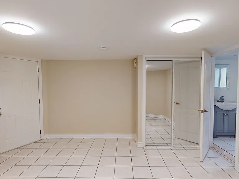 79 Rosemount Ave #B — Photo 6