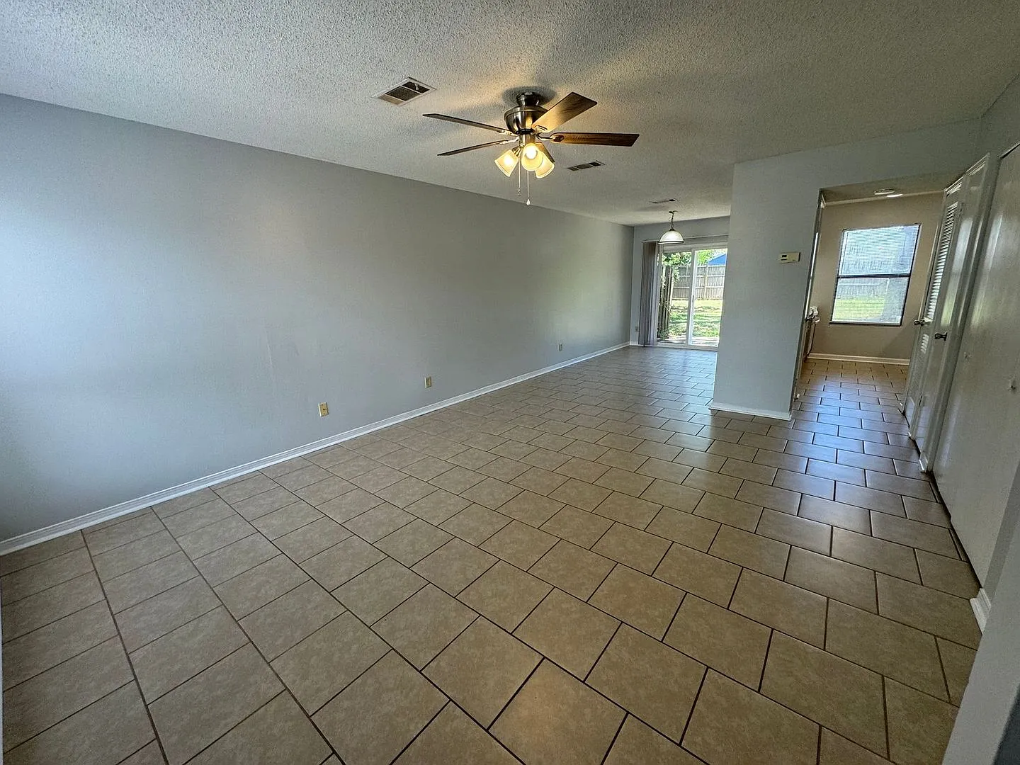 Gulf Breeze - Villa Woods - 2 bedroom, 1.5 bathroom — Photo 3