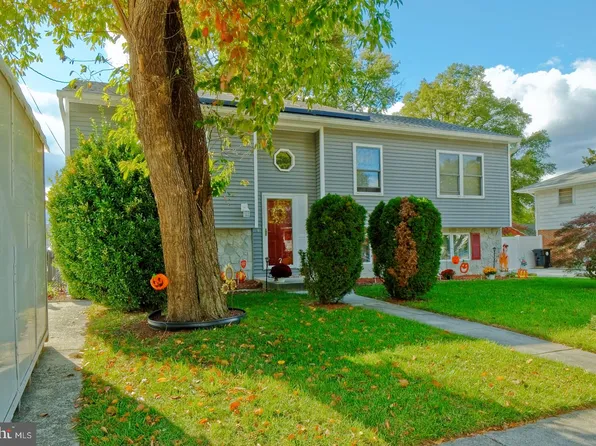 915 Davis Ave, Cinnaminson, NJ 08077