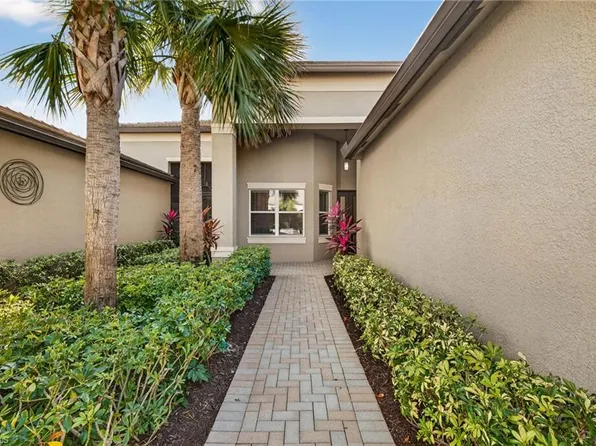 28532 Lobos CIR, BONITA SPRINGS, FL 34135