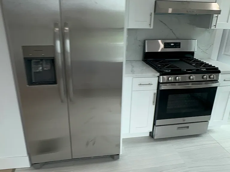 26 Rowan St #2 — Photo 13