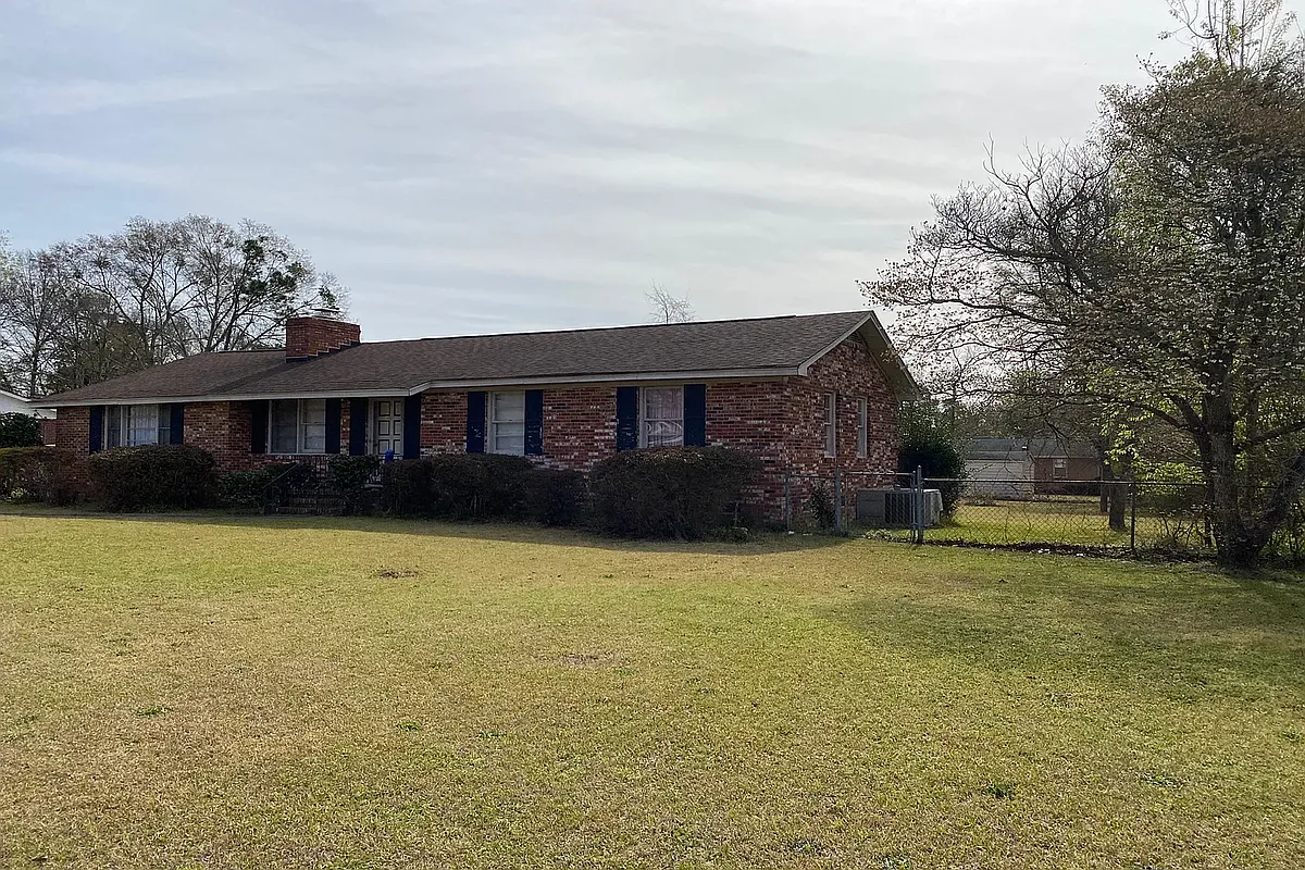 Building Photo - 2436 Blossom Rd
