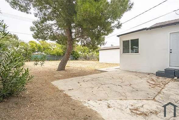 4555 Acacia Ave — Photo 12