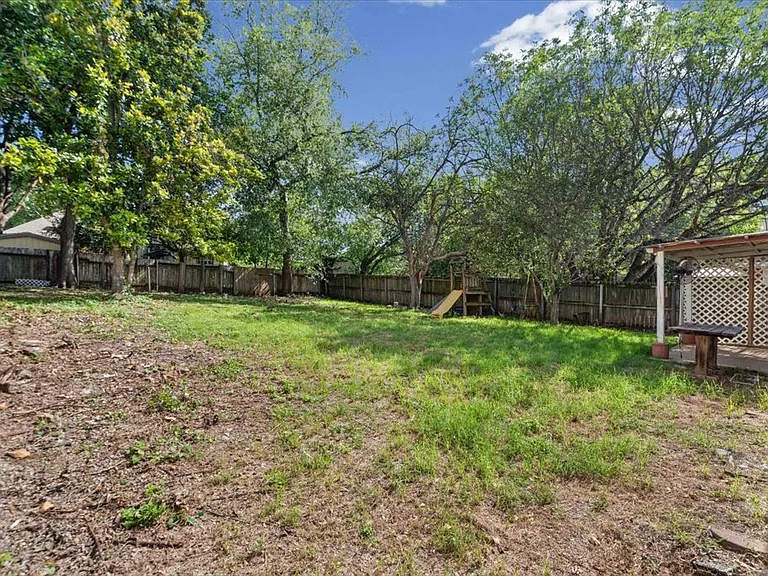 2907 Shotgun Ln — Photo 16