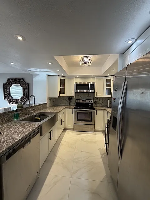 2 bed, 1123 sqft, $2,200 — Photo 1