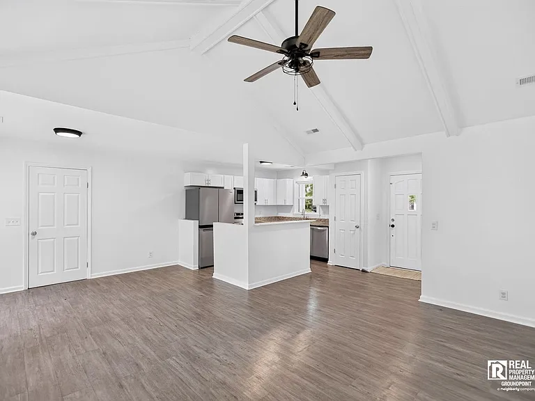 108 Eagle St — Photo 7