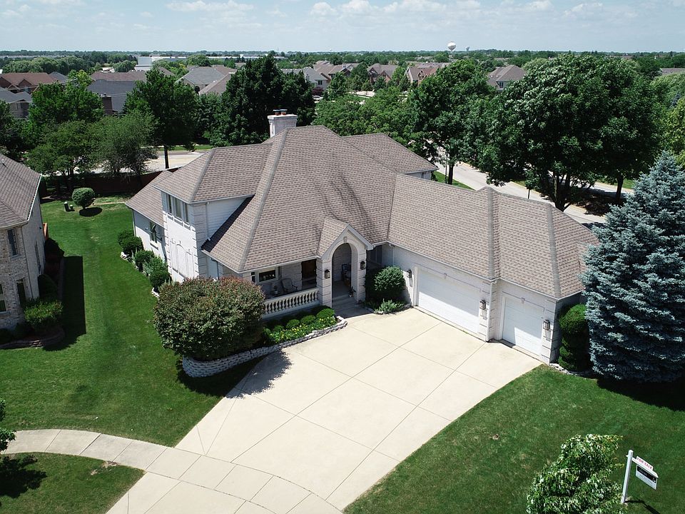 1st image of 30 Whippoorwill Ct