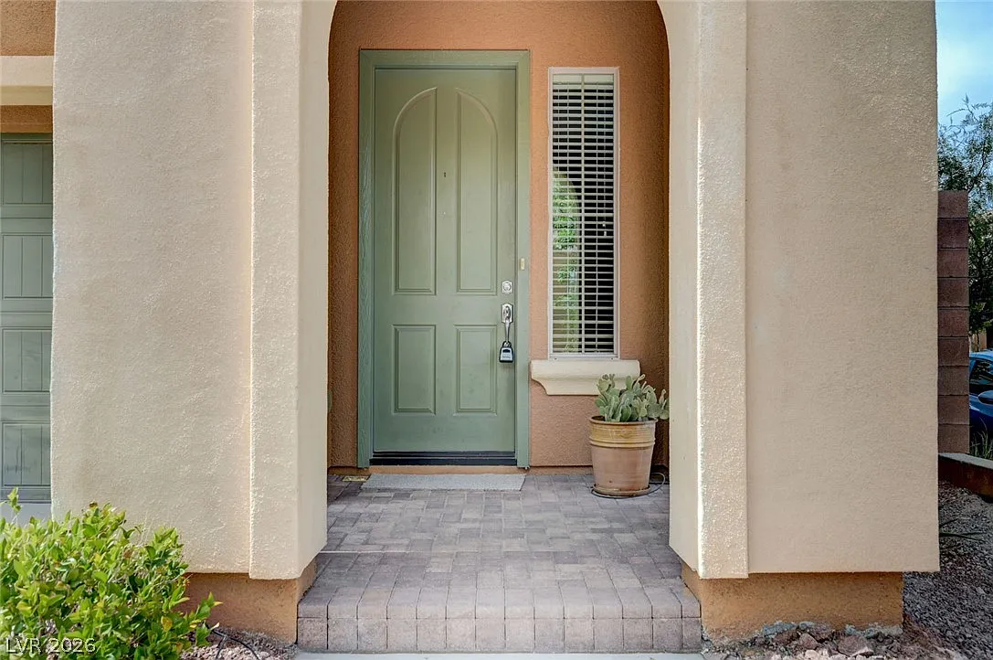 3 bed, 2.5 bath, 1751 sqft, $2,395 — Photo 4