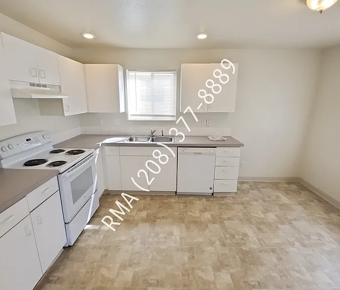 825 N White Barn Rd — Photo 4