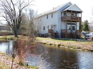 213 S Warrington Ave, Cecil, WI 54111