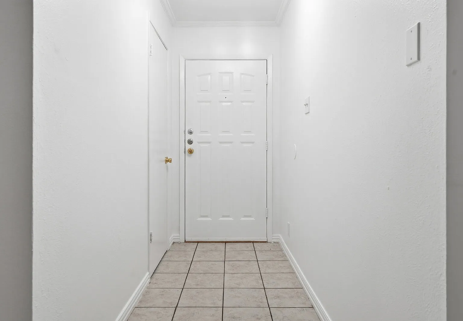 3 bed, 2.0 bath, 1146 sqft, $1,795 — Photo 3