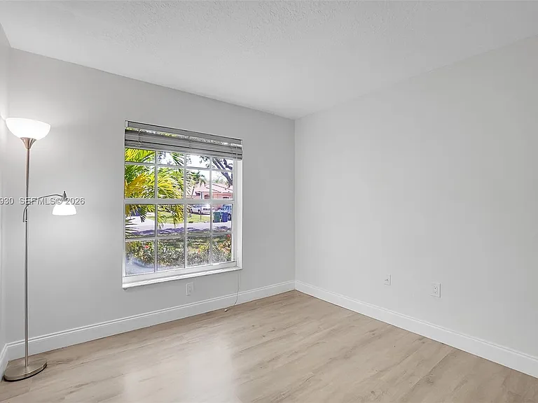 1574 NW 103rd Ter — Photo 35
