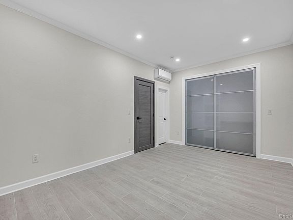 3rd image of 16428 77th Road