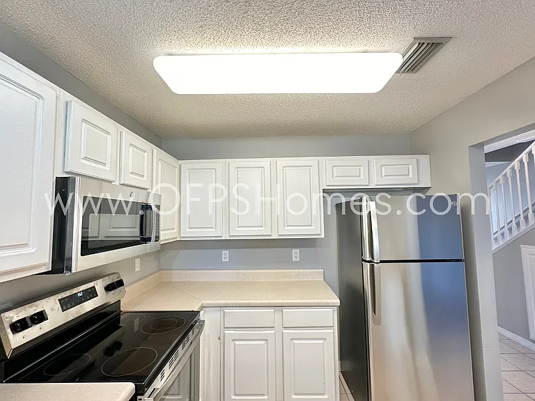 959 Scenic Oak Ln — Photo 5