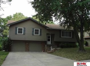 11716 S 39th St, Bellevue, NE 68123