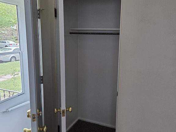 3rd image of 1136 16th Ave