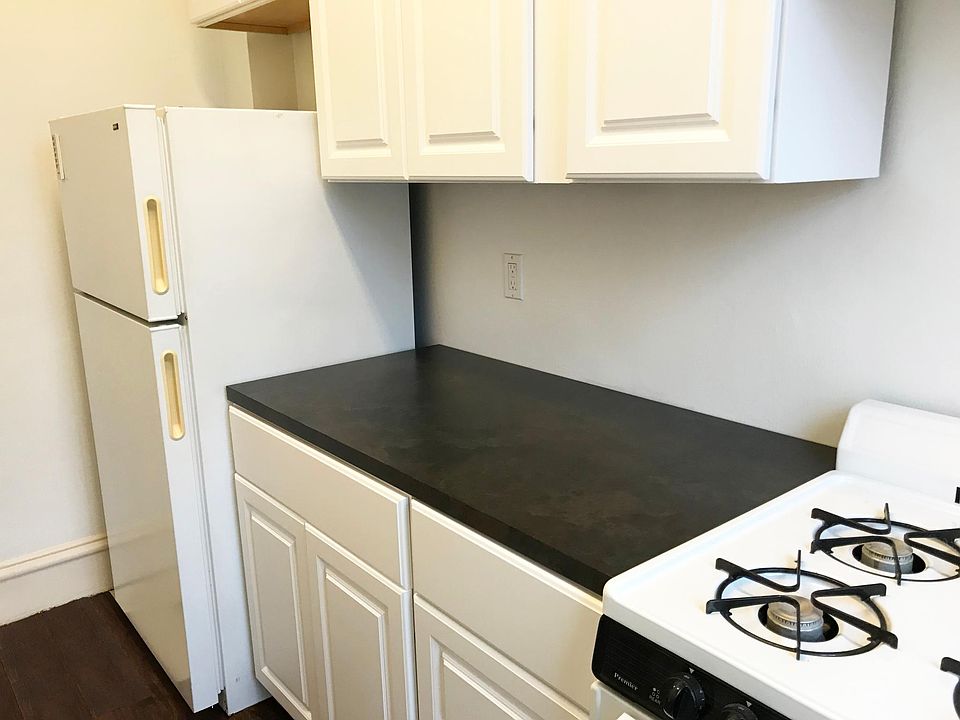 Freshly Renovated Kitchen, with gas cooking (included).
Nice sunny views. Lots of counter space (both sides) and storage.