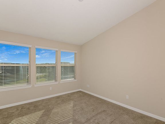 5th image of 1008 Pavia Dr