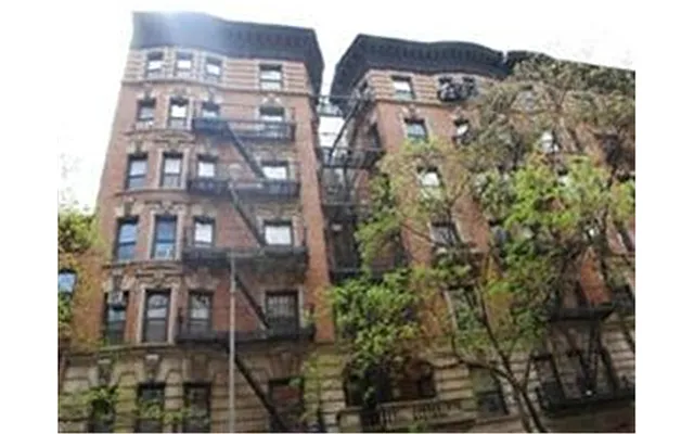 Sold by Douglas Elliman | media 18