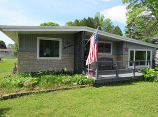 417 46th Ave, Menominee, MI 49858