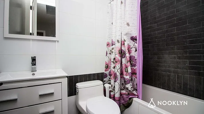 Rented by Nooklyn NYC LLC | media 4