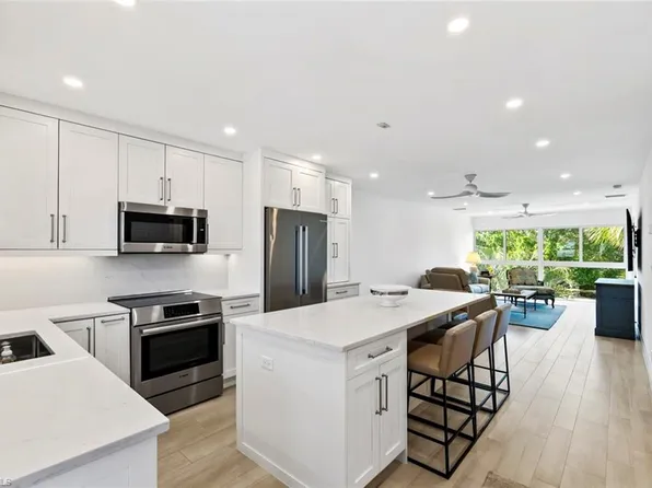 618 Broad AVE S #J618, NAPLES, FL 34102