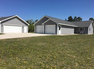 731 8th Ave SW, Perham, MN 56573