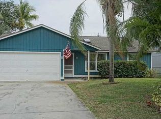 2354 SE Washington St N, Stuart, FL 34997