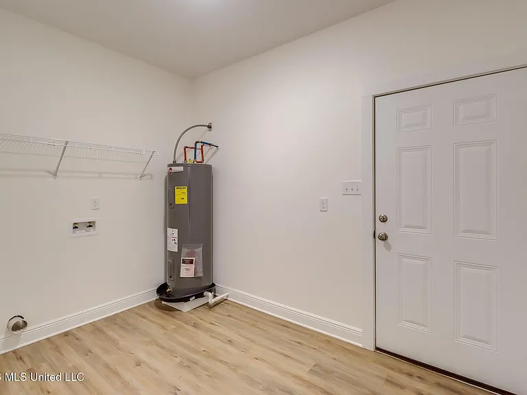 13469 Mary Ave — Photo 19