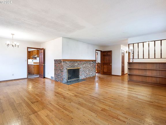 5th image of 6944 SE Catalina Ln