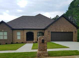 26 Marchwood Cv, Little Rock, AR 72210