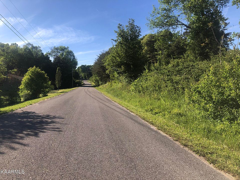 2nd image of Cove Dr