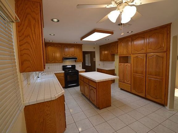 2nd image of 32965 Serena Way