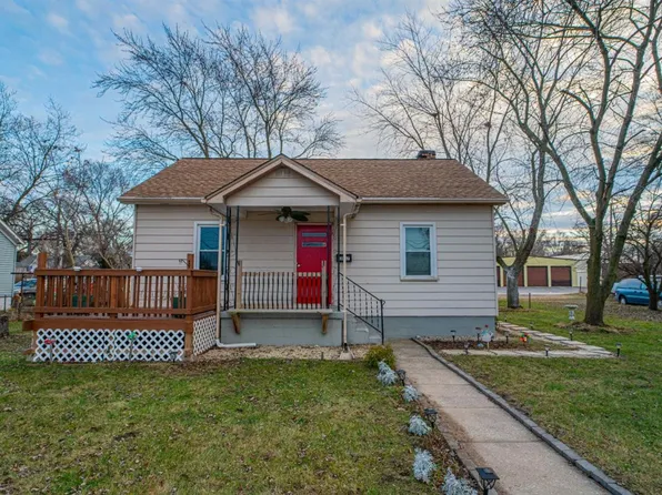 3137 Fairview Ave, Lake Station, IN 46405