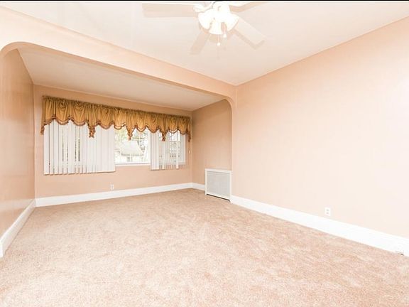 2nd image of 8413 164th Street # Fl 2