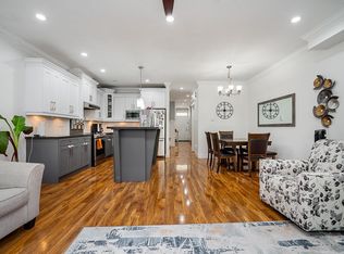 7243 190th St, Surrey, BC V4N 6E6