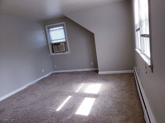 4th image of 76 Personette Ave Floor 1