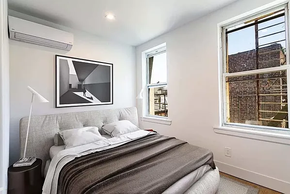 Rented by REAL New York | media 10