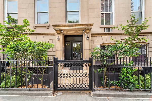 Sold by Compass | media 5