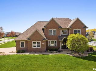 2829 E 64th Ct, Davenport, IA 52807